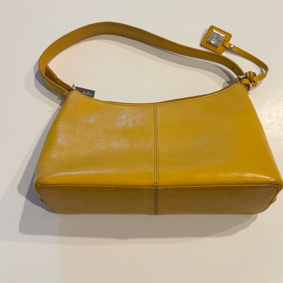 Good Condition Hobo Yellow Leather Shoulder Bag - Picture 2 of 10